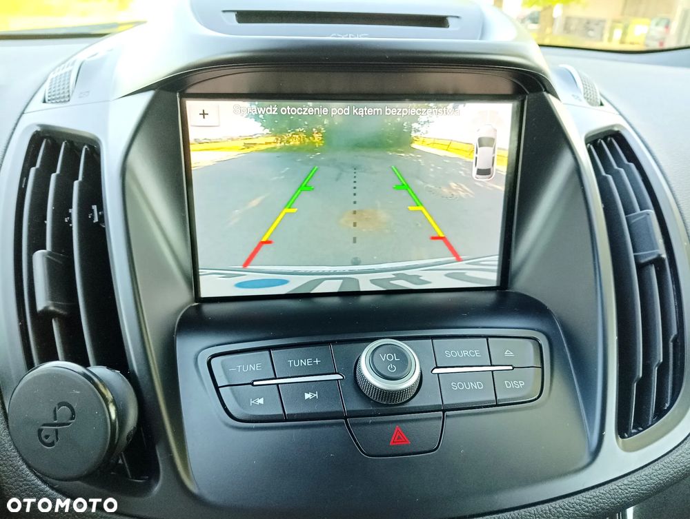 Ford Kuga 2.0 TDCi 2x4 Titanium - 14