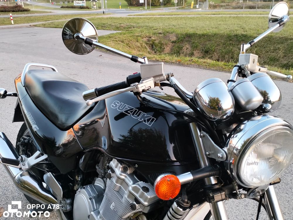 Suzuki GSX - 17