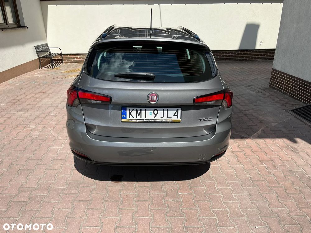 Fiat Tipo 1.4 T-Jet Lounge - 4
