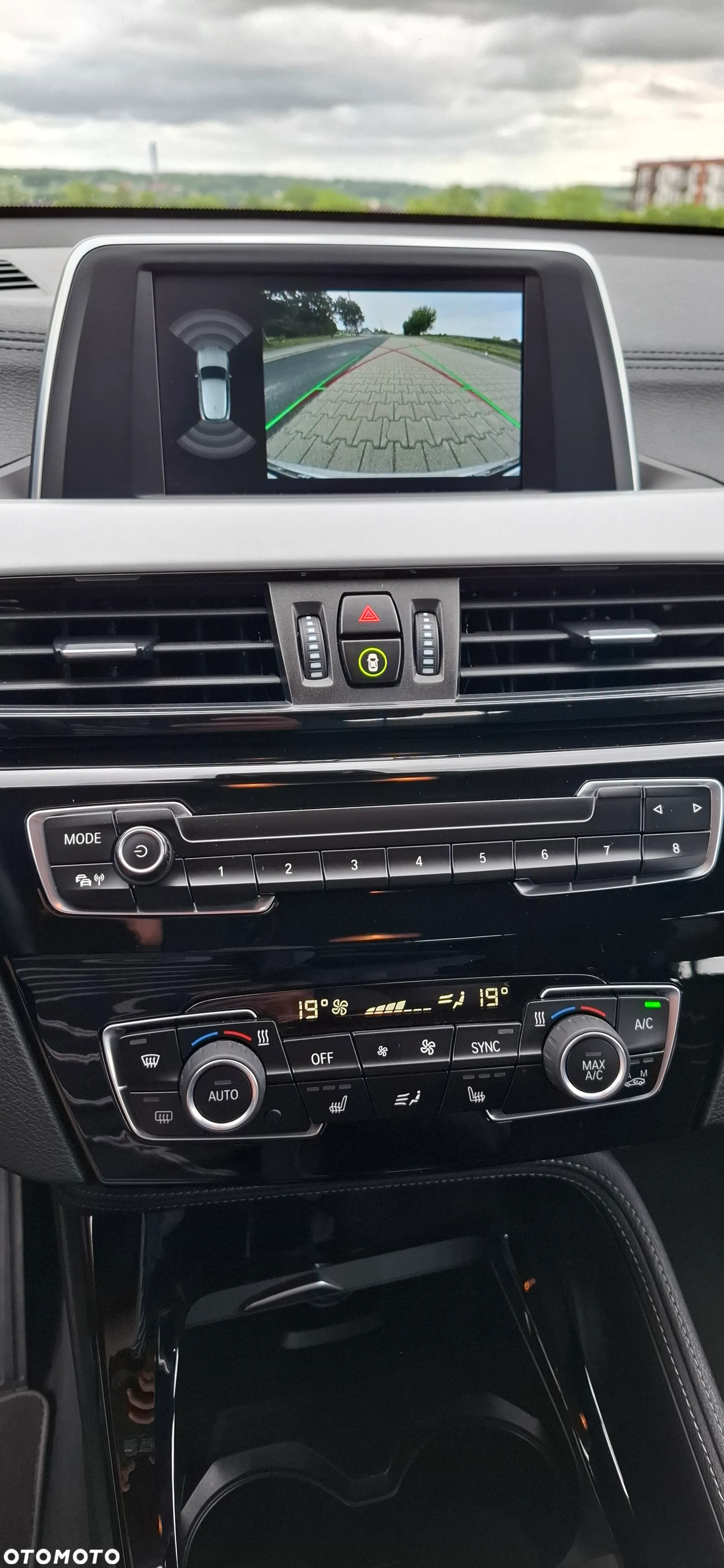 BMW X2 sDrive18d Business Edition - 12