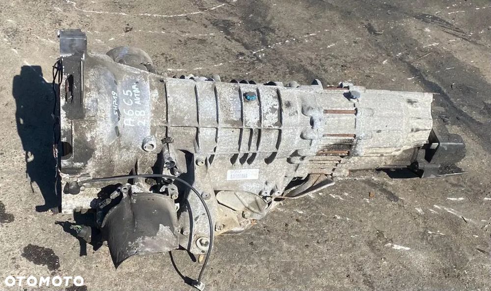 SKRZYNIA BIEGÓW AUDI A6 C5 2.8 AUTOMAT 5HP-19 - 2