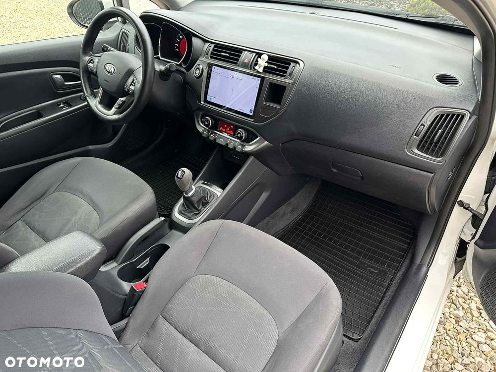 Kia Rio 1.4 Business Line - 17