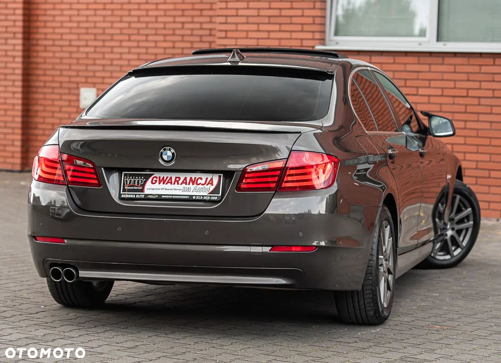BMW Seria 5 520d Luxury Line - 12