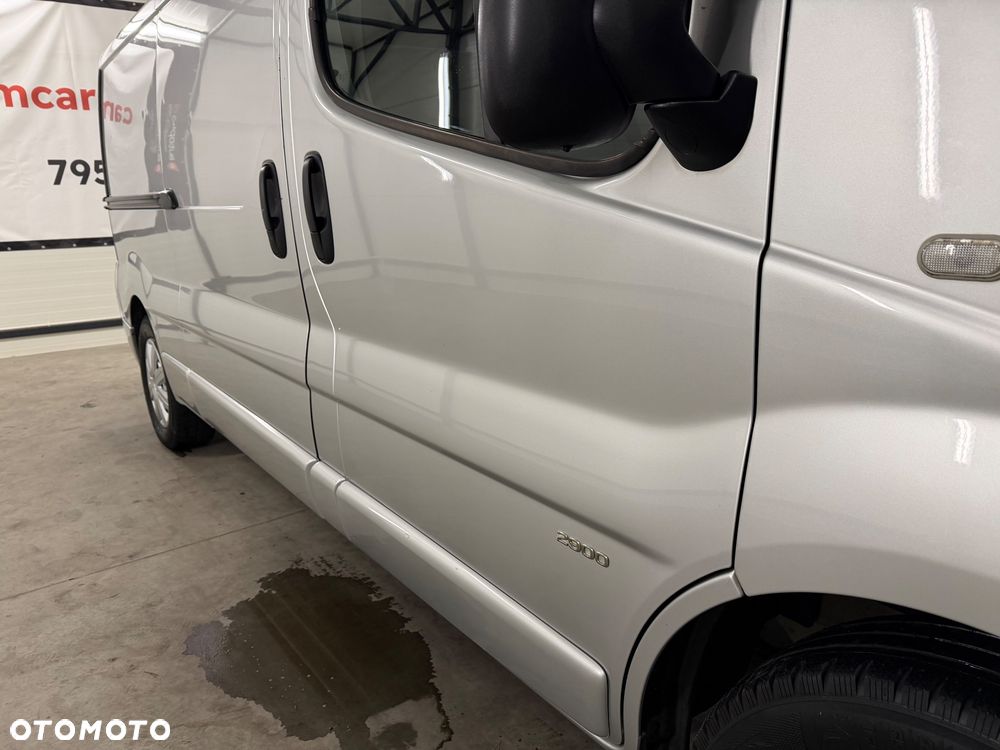 Opel Vivaro - 25