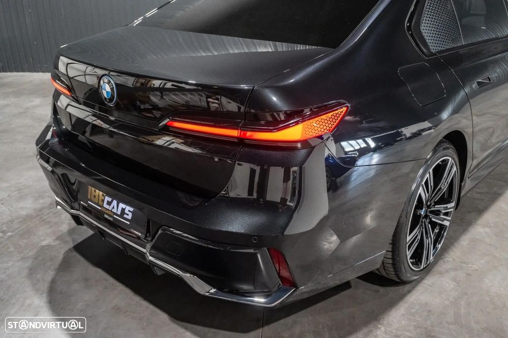 BMW 750 750e xDrive Pack Desportivo M - 52