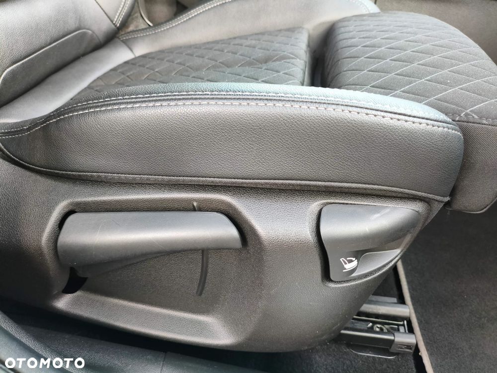 Renault Kadjar 1.3 TCe FAP Black Edition EDC - 23