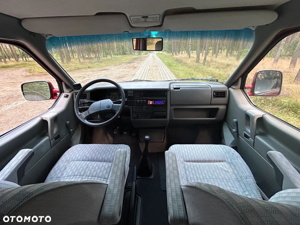 Volkswagen Multivan Standard - 4