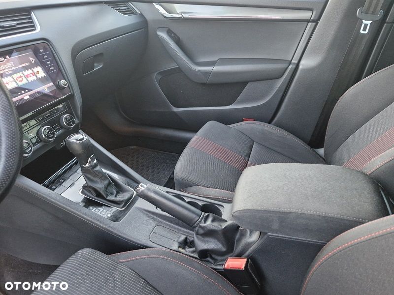 Skoda Octavia 2.0 TDI 4x4 Style DSG - 12