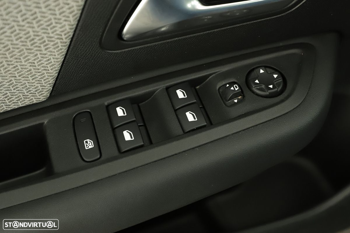 Citroën C4 1.2 PureTech Plus EAT8 - 20
