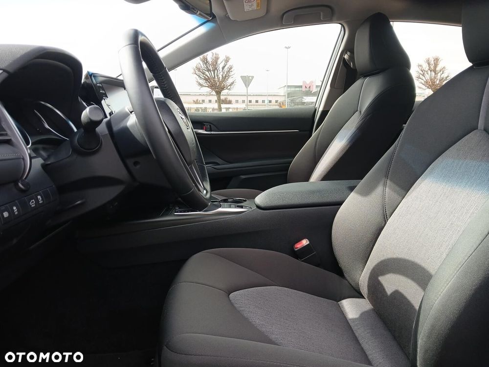 Toyota Camry 2.5 Hybrid Comfort CVT - 15