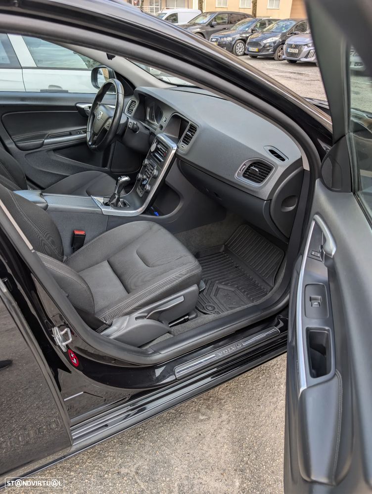 Volvo V60 D2 - 12