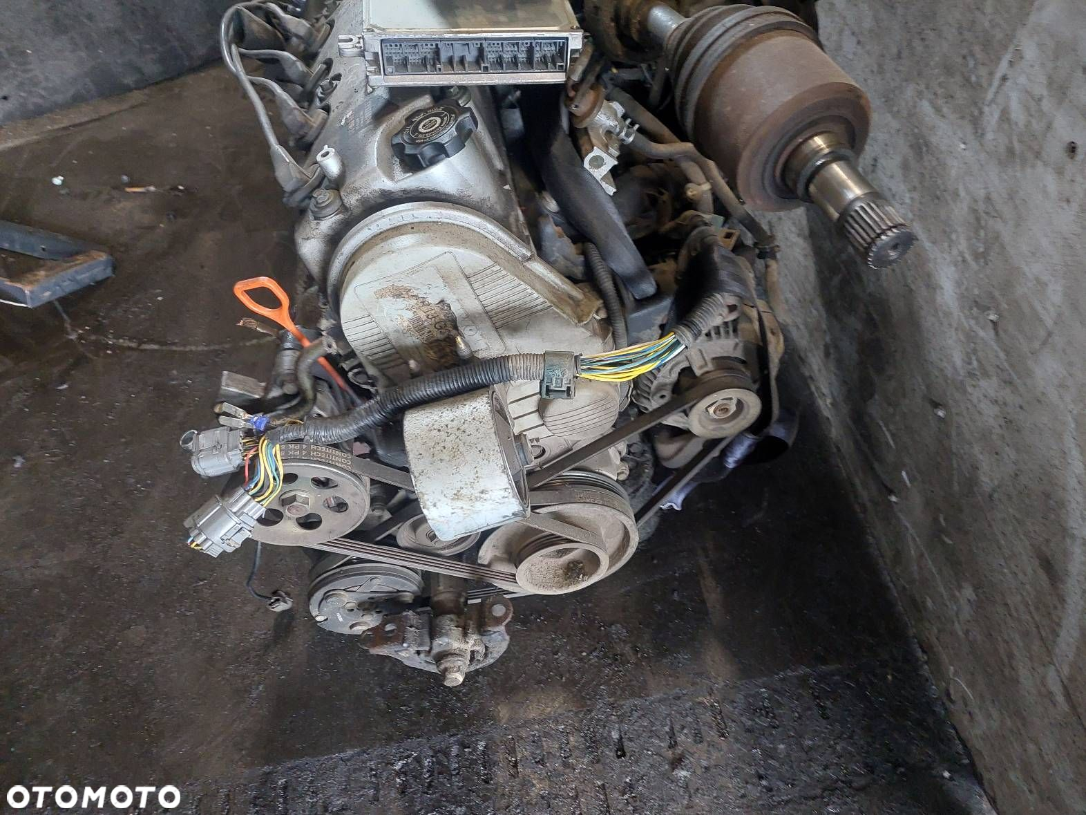 SILNIK BENZYNOWY KOMPLETNY OSPRZĘT SKRZYNIA CIVIC VI 1.4 16V D14Z4 - 4