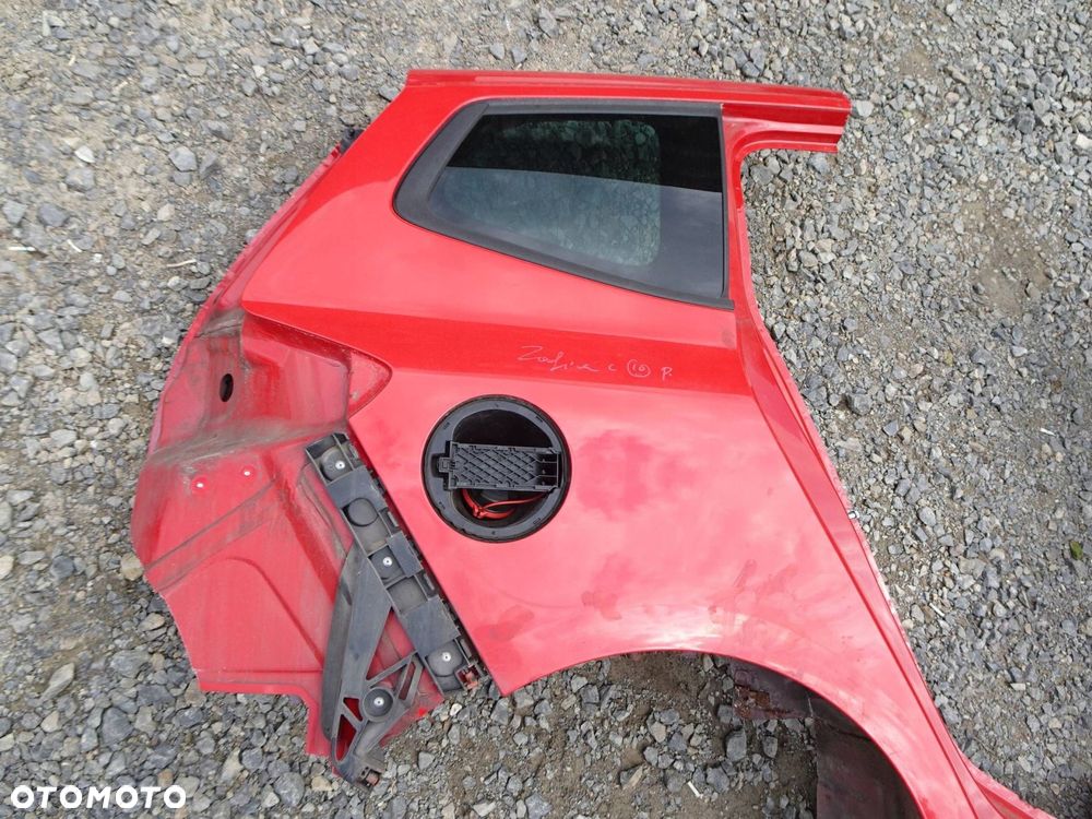 błotnik prawy tył opel zafira c 50b - 2