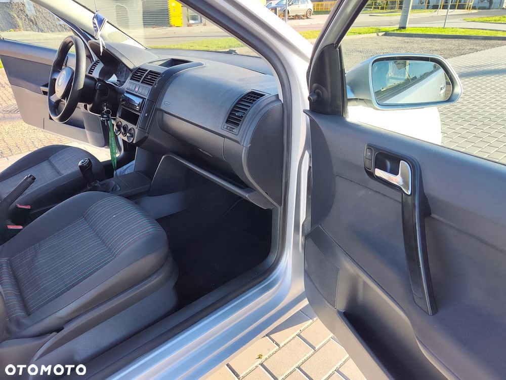 Volkswagen Polo - 18