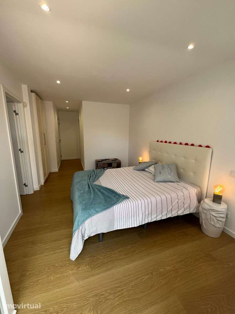 Moradia T2 com 3 casas de banho no centro de Cascais - Grande imagem: 5/13