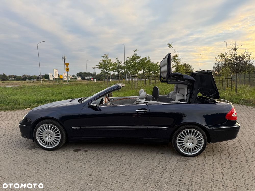 Mercedes-Benz CLK - 7