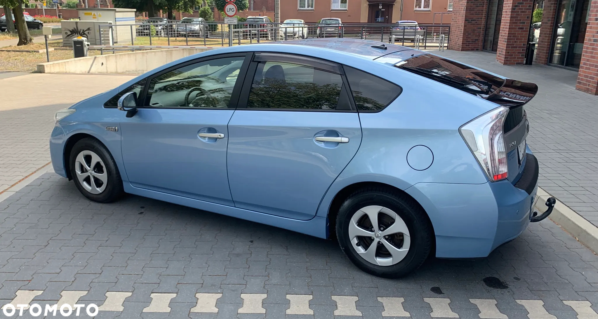 Toyota Prius Plug-in (Hybrid) TEC-Edition - 8