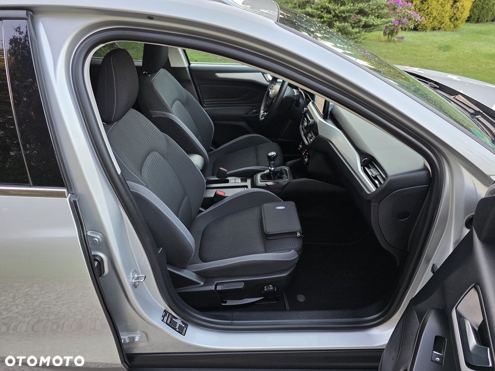 Ford Focus 1.5 EcoBlue Start-Stopp-System COOL&CONNECT DESIGN - 16