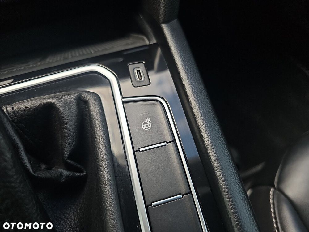 Volkswagen Arteon 2.0 TDI SCR Elegance DSG - 26