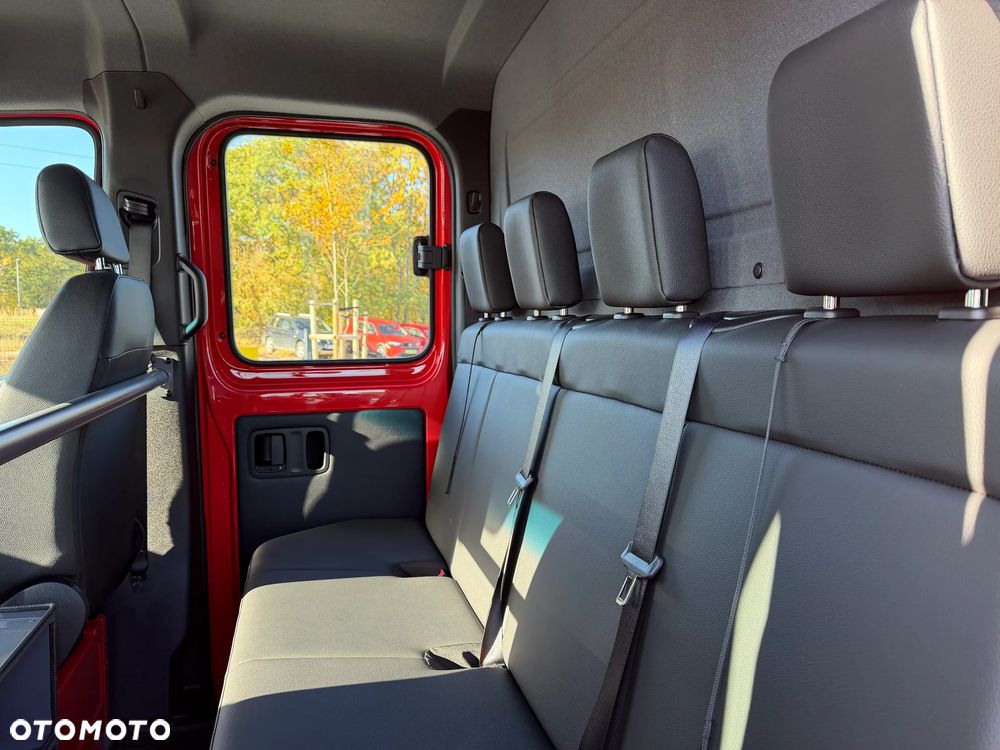 Mercedes-Benz Sprinter - 18