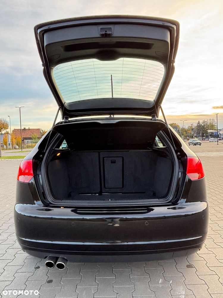 Audi A3 Sportback 2.0 TDI DPF S line Sportpaket (plus) - 13