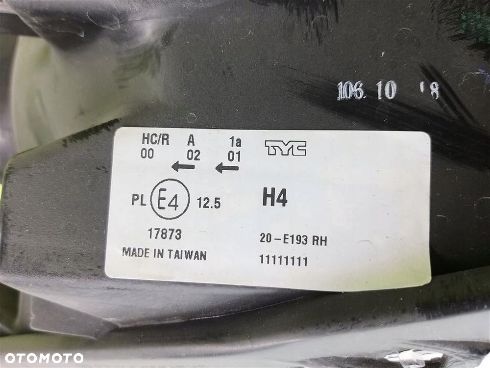 Reflektor lampa przód prawa Toyota Yaris II 11-14 R TYC 20-9271 - 4