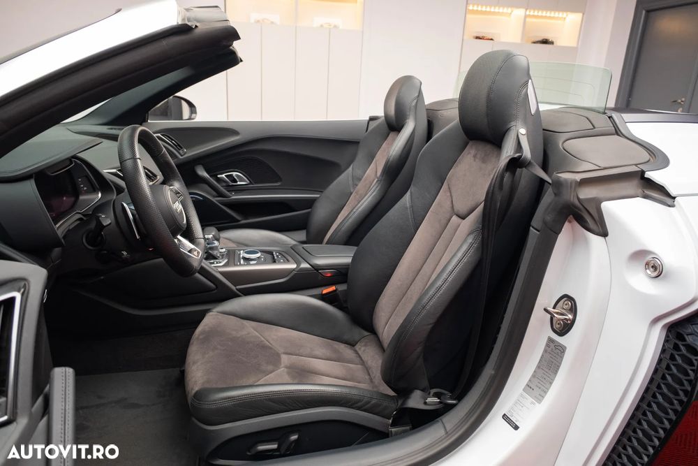 Audi R8 Spyder V10 5.2 FSI quattro S tronic - 31