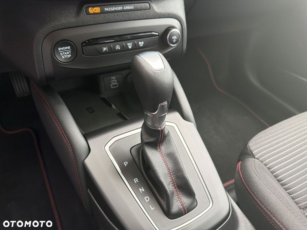Ford Focus 1.0 EcoBoost mHEV ST-Line X - 21