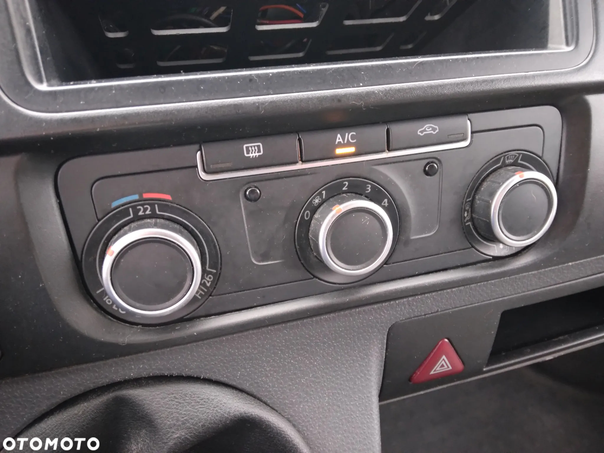 Volkswagen Transporter - 10