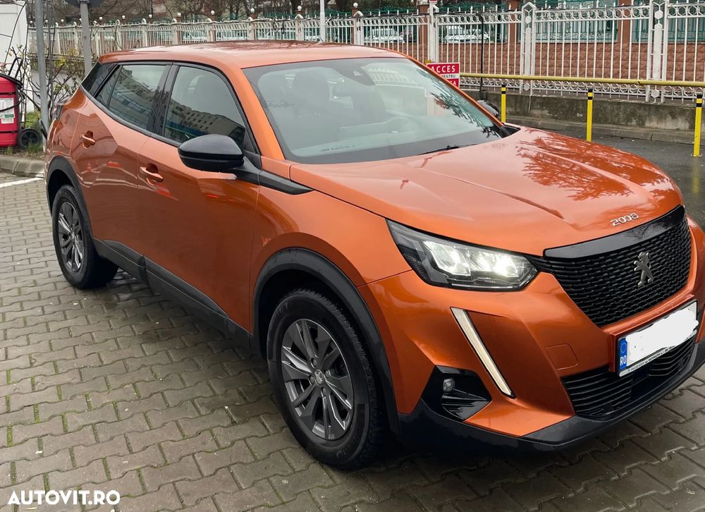 Peugeot 2008 1.2 L PureTech STT EAT8 Allure - 4