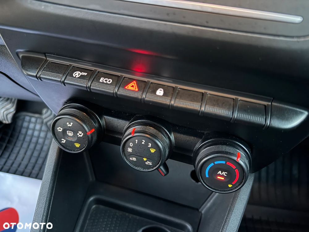 Dacia Duster 1.0 TCe Essential - 39