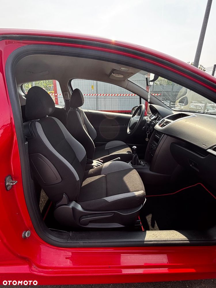 Peugeot 207 1.6 HDi 16V Intense - 6