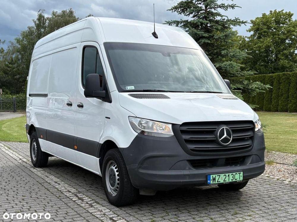 Mercedes-Benz Sprinter - 4