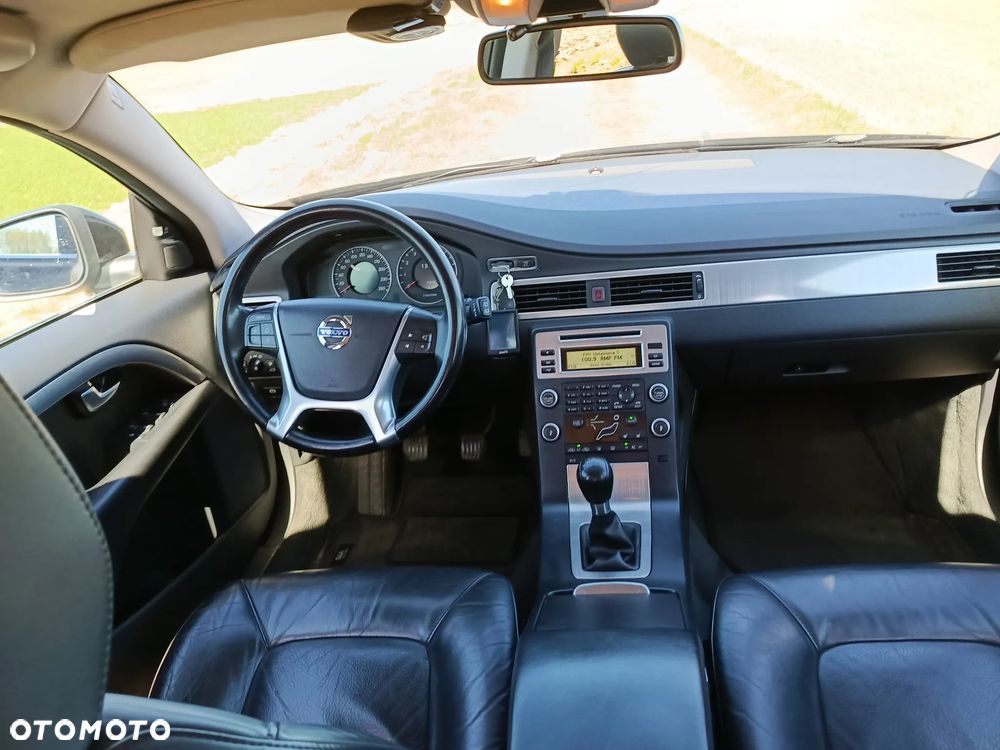 Volvo V70 2.5T Momentum - 18