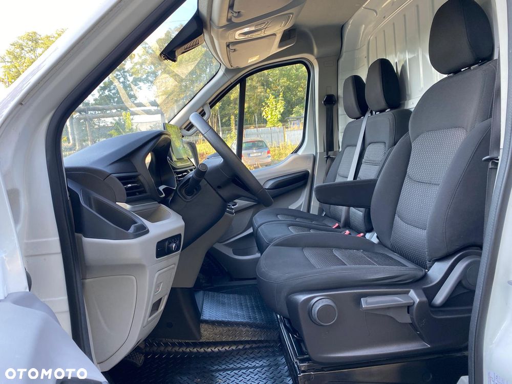 Maxus Deliver 9 - 23