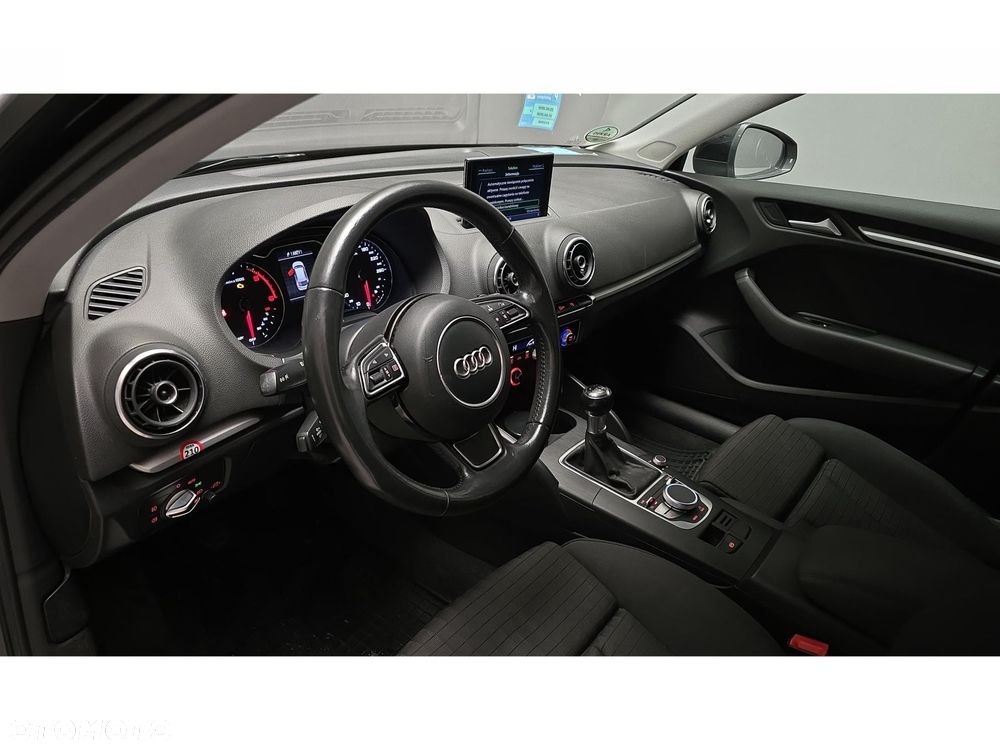 Audi A3 Sportback - 16