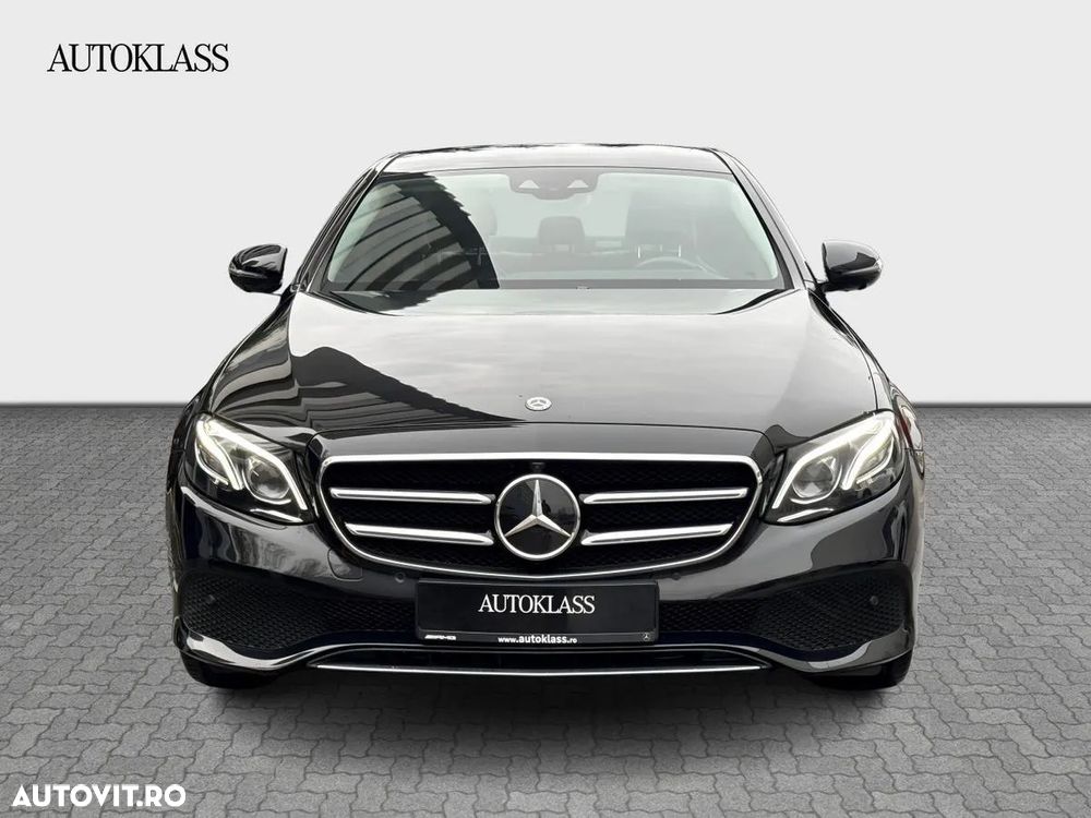 Mercedes-Benz E 300 Aut. - 2