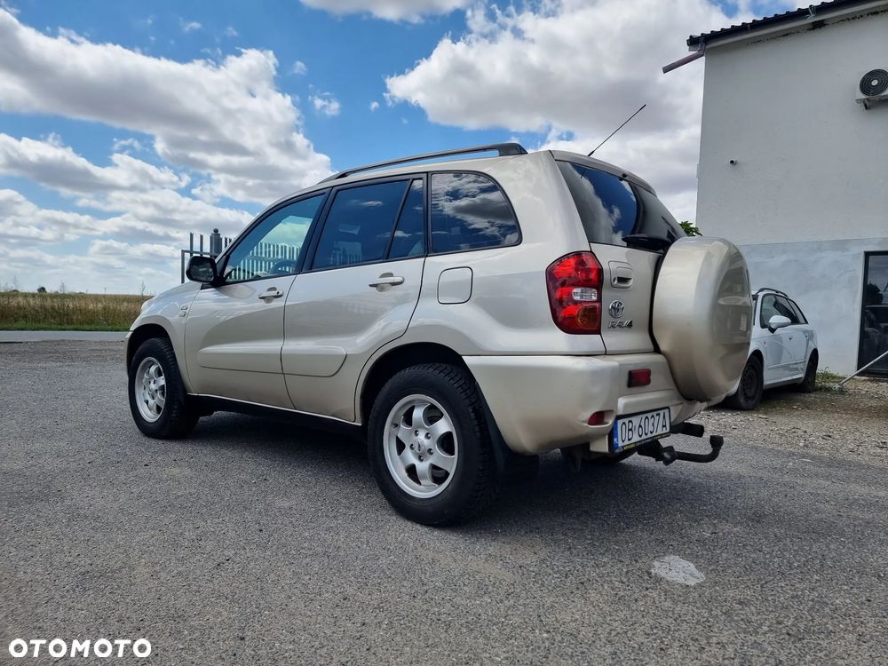 Toyota RAV4 D-4D 4x4 Sol - 21