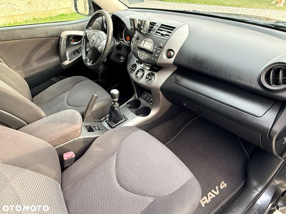 Toyota RAV4 2.2 D-4D Prestige - 13