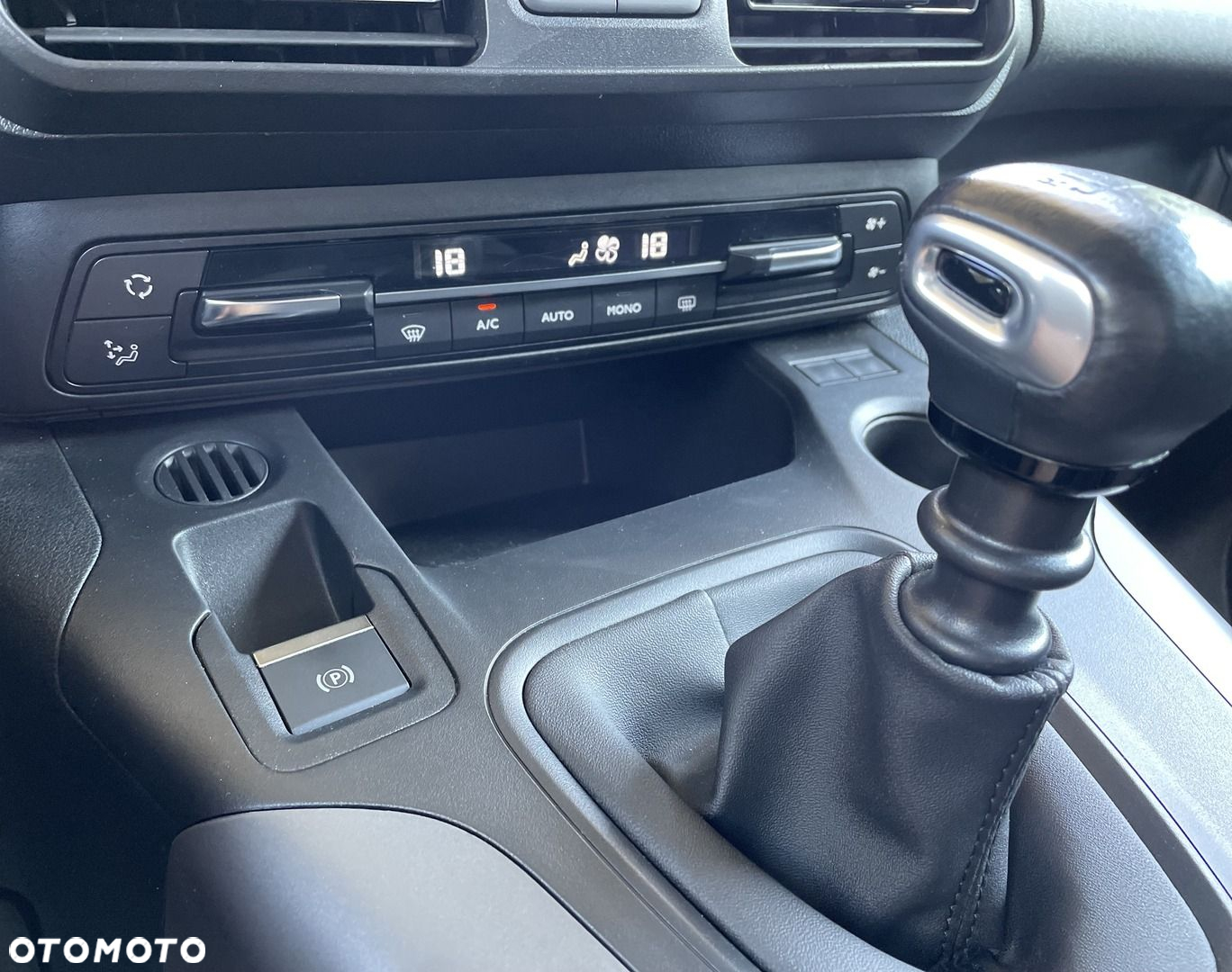 Toyota Proace City Verso 1.5 D-4D Family - 19