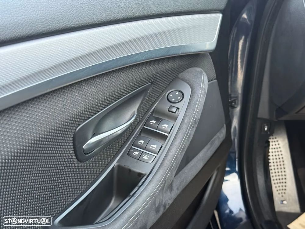BMW 535 i Pack M - 8