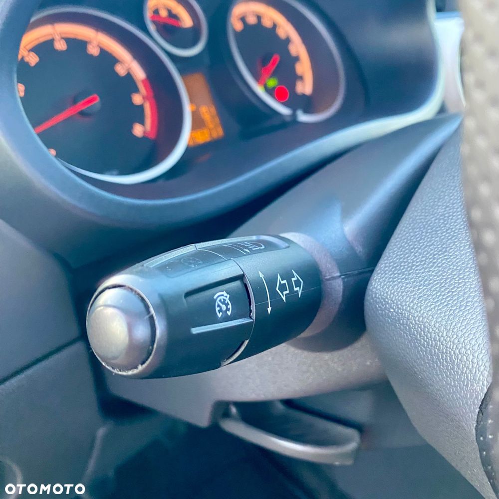 Opel Corsa 1.4 16V Edition - 15