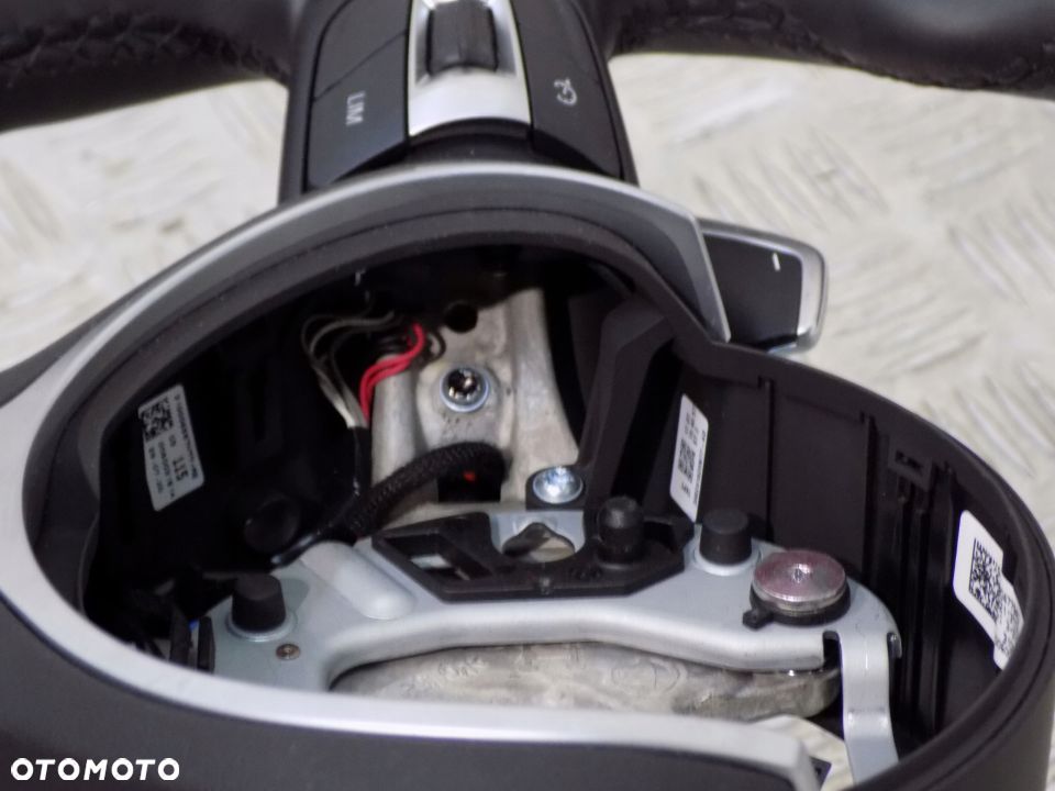 BMW F39 F48 KIEROWNICA SKÓRA ŁOPATKI MULTIF M-PAK - 12