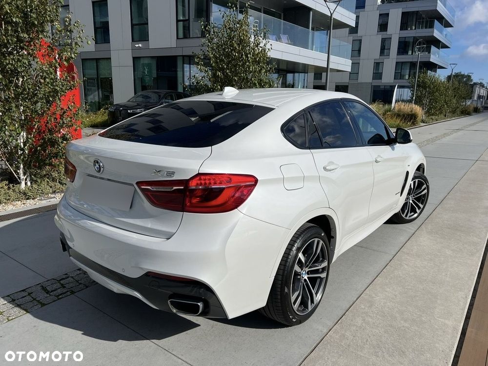 BMW X6 xDrive40d - 9