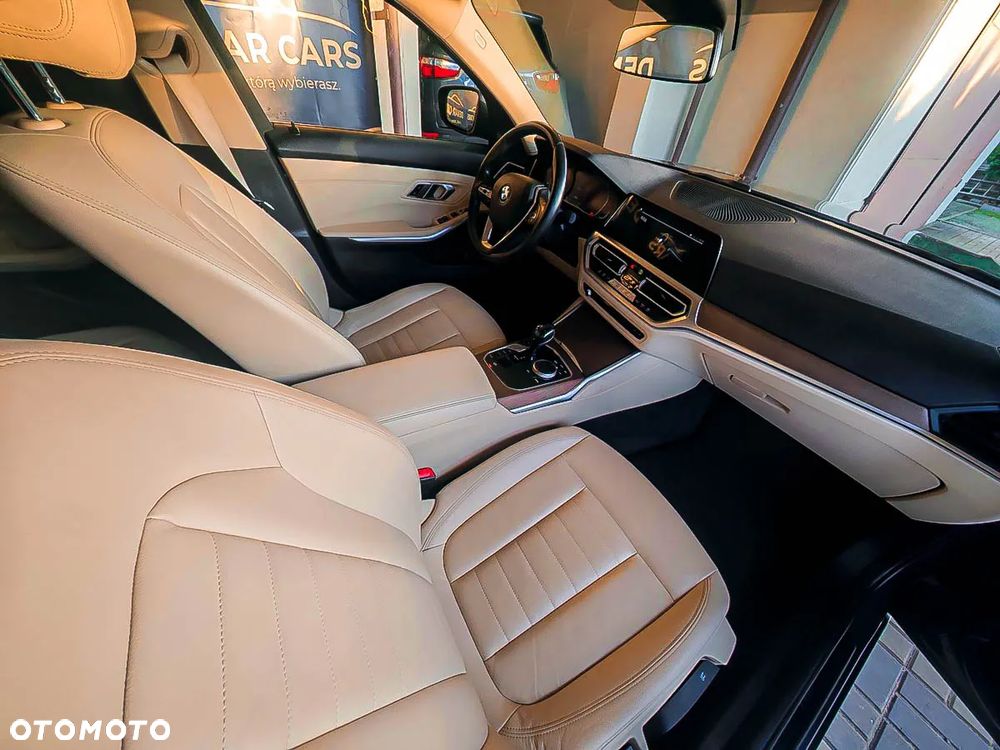 BMW Seria 3 320i Luxury Line Purity - 22