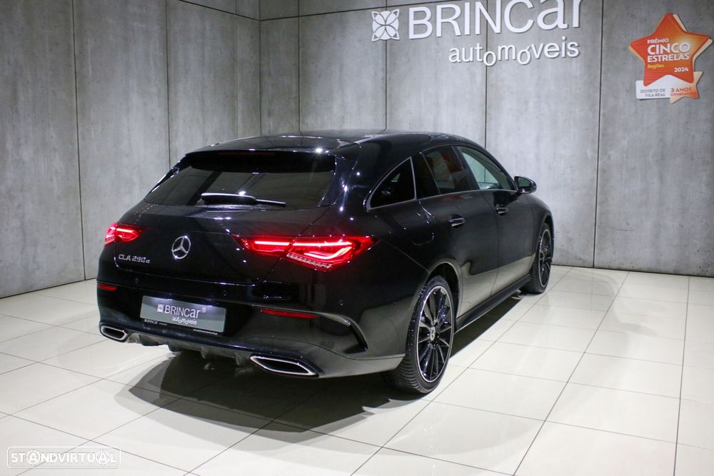 Mercedes-Benz CLA 250 e Shooting Brake AMG Line - 17