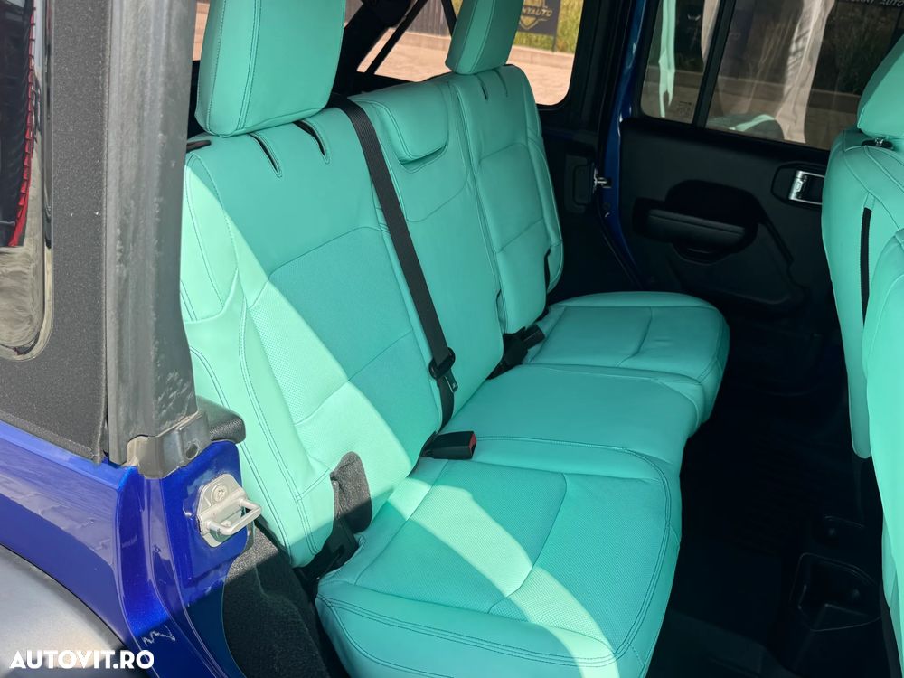 Jeep Wrangler - 22