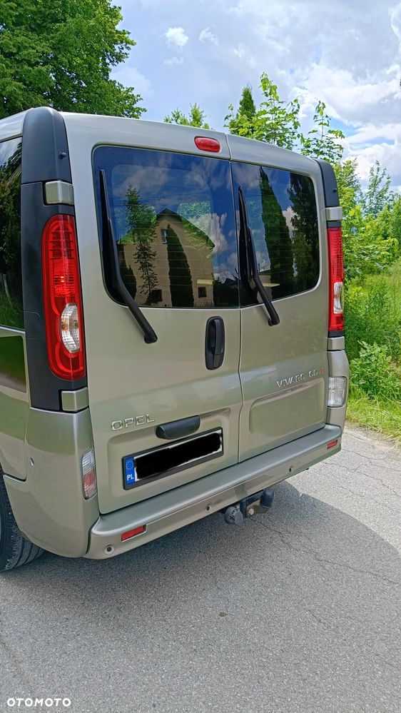 Opel Vivaro L2H1 2.9t - 8