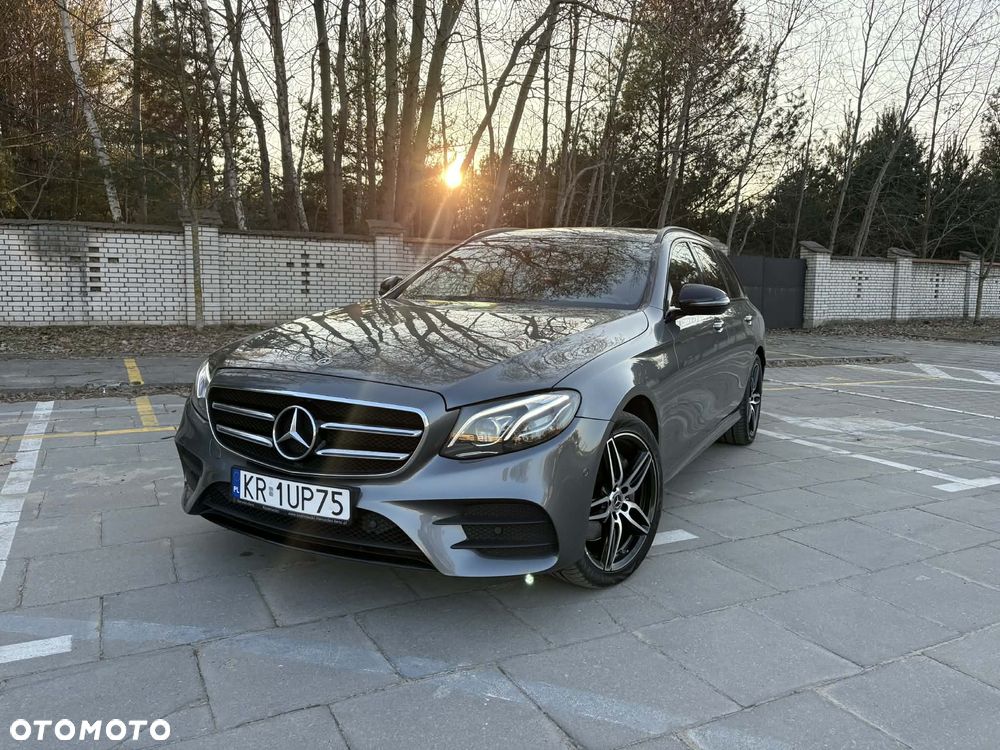 Mercedes-Benz Klasa E 200 4-Matic 9G-TRONIC - 1