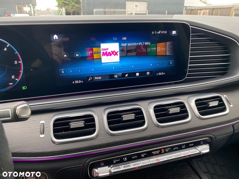 Mercedes-Benz GLS - 26